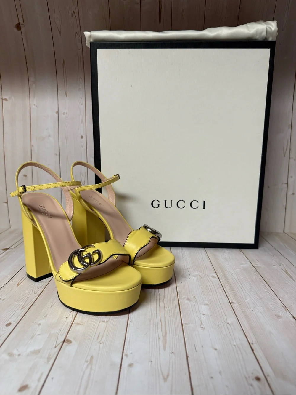Gucci GG Marmont Leather Platform Sandal Banana Yellow Sz 36.5 / 6.5
